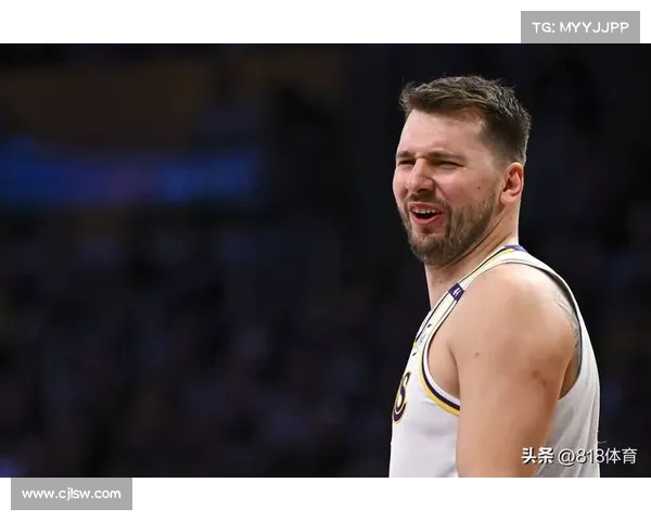 39岁詹皇逆龄暴扣惊爆全网!东契奇跨时代助攻见证NBA传承史诗 39岁詹皇逆龄暴扣惊爆全网!东契奇跨时代助攻见证NBA传承史诗